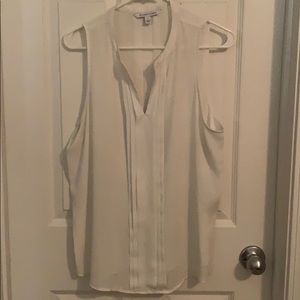 White Sleeveless blouse